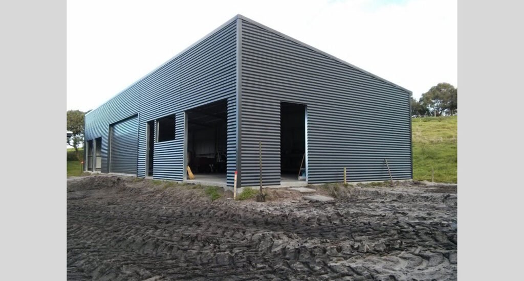 modern skillion roof garage on a Bowen